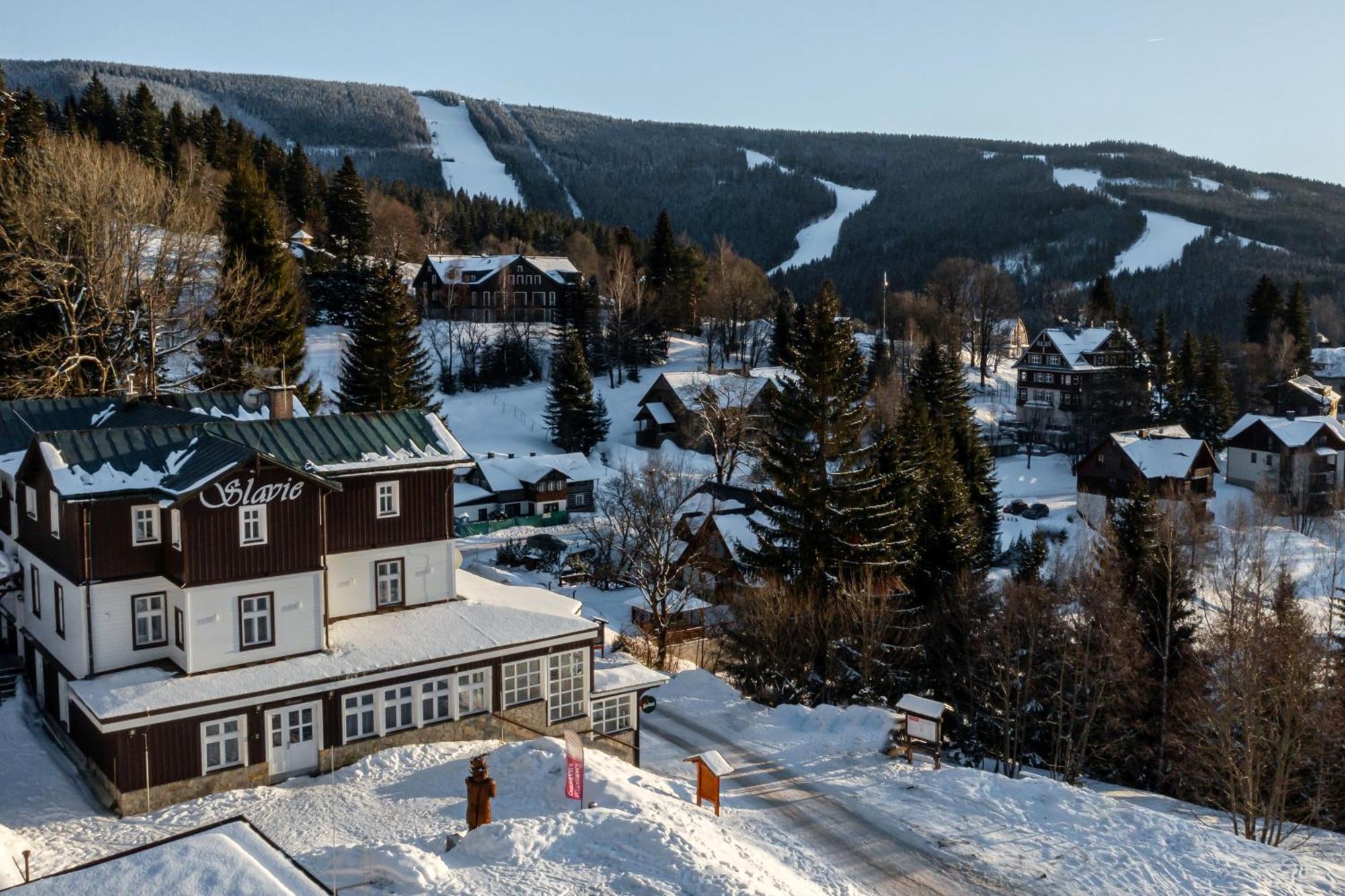 Hotel Slavie Шпиндлерув-Млин Экстерьер фото